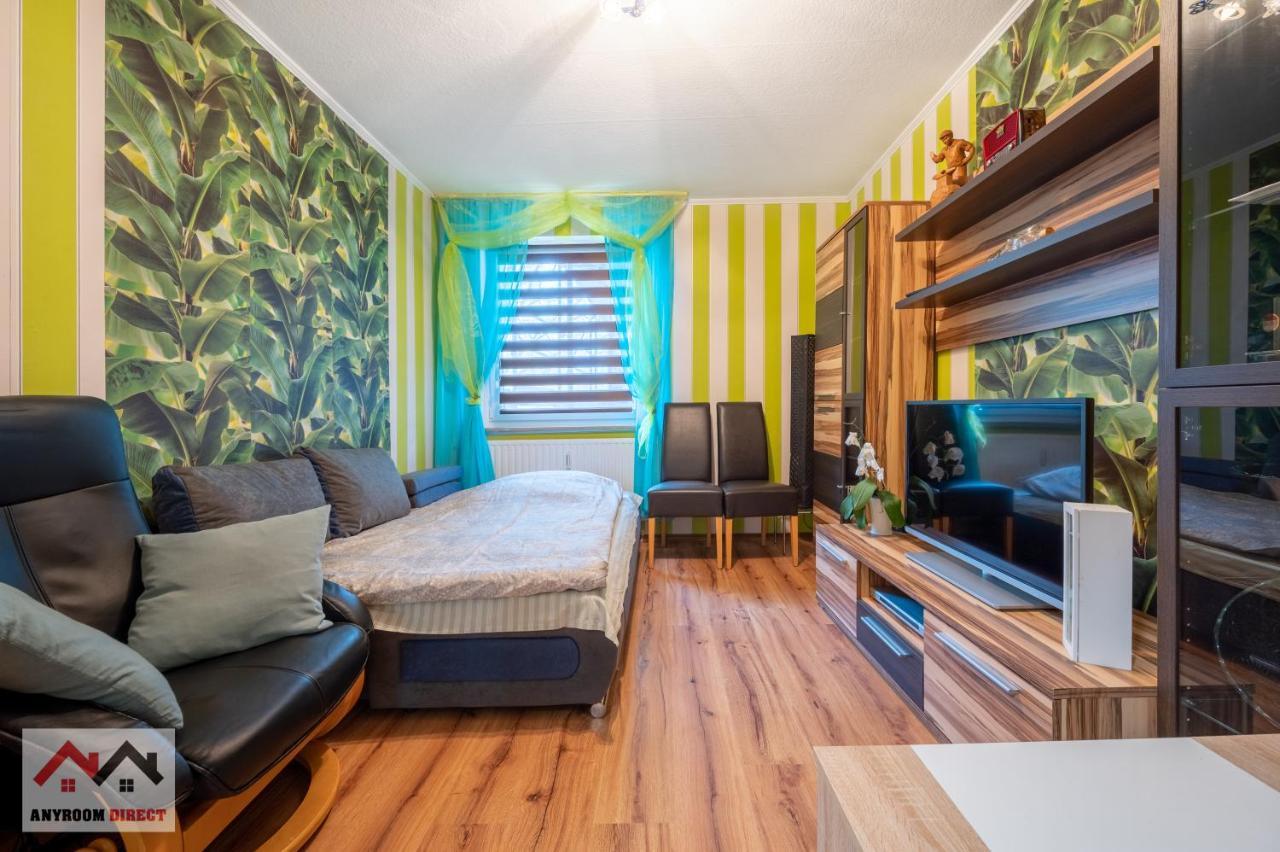 Anyroomdirect Private Apartments In Laatzen Near Hannover Exhibition Room Agency Exterior photo