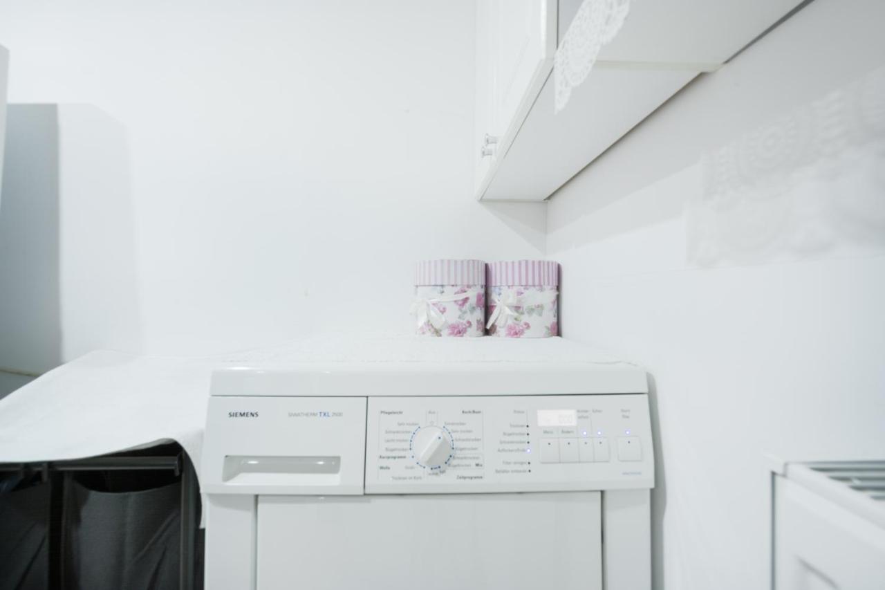 Anyroomdirect Private Apartments In Laatzen Near Hannover Exhibition Room Agency Exterior photo