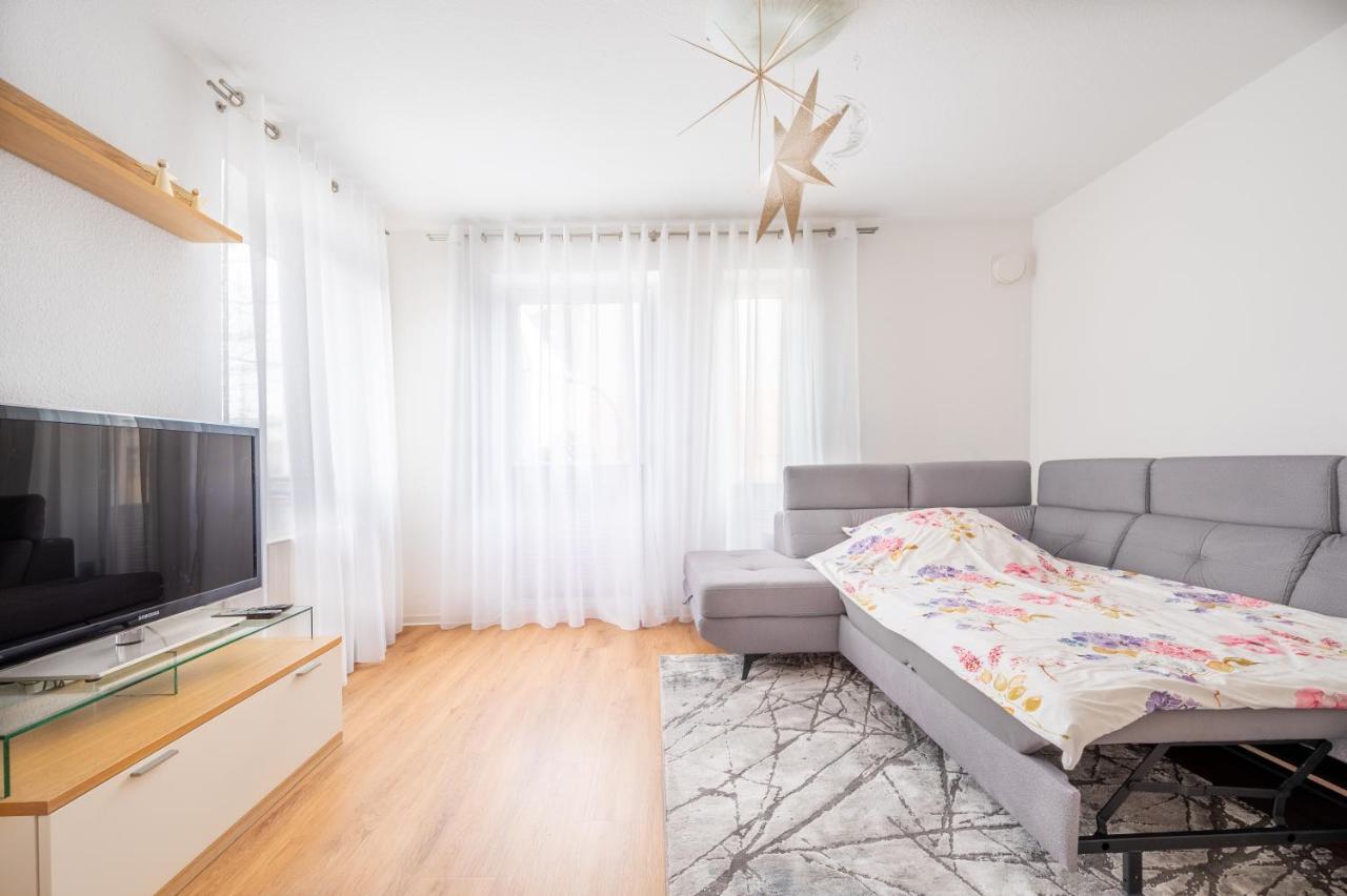 Anyroomdirect Private Apartments In Laatzen Near Hannover Exhibition Room Agency Exterior photo