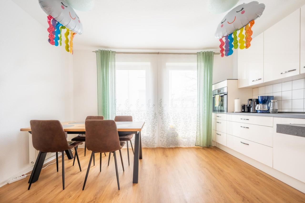 Anyroomdirect Private Apartments In Laatzen Near Hannover Exhibition Room Agency Exterior photo