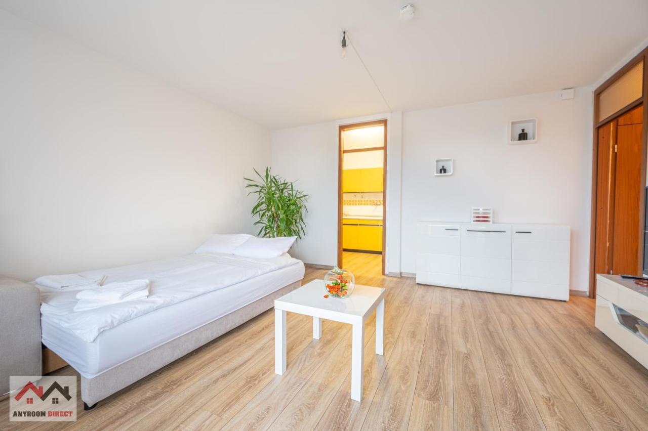 Anyroomdirect Private Apartments In Laatzen Near Hannover Exhibition Room Agency Exterior photo
