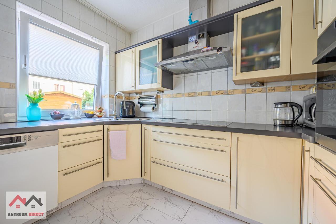 Anyroomdirect Private Apartments In Laatzen Near Hannover Exhibition Room Agency Exterior photo