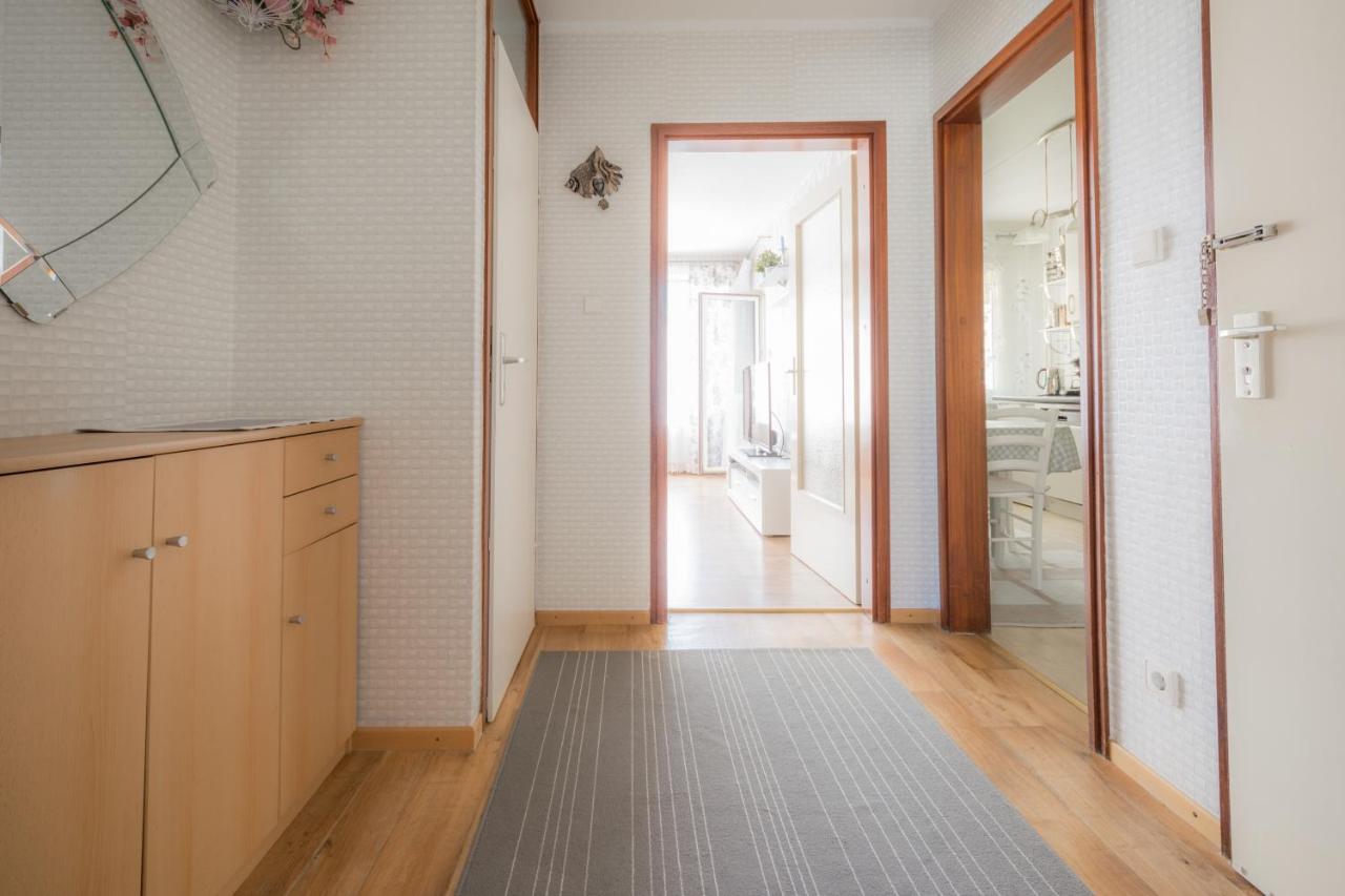 Anyroomdirect Private Apartments In Laatzen Near Hannover Exhibition Room Agency Exterior photo