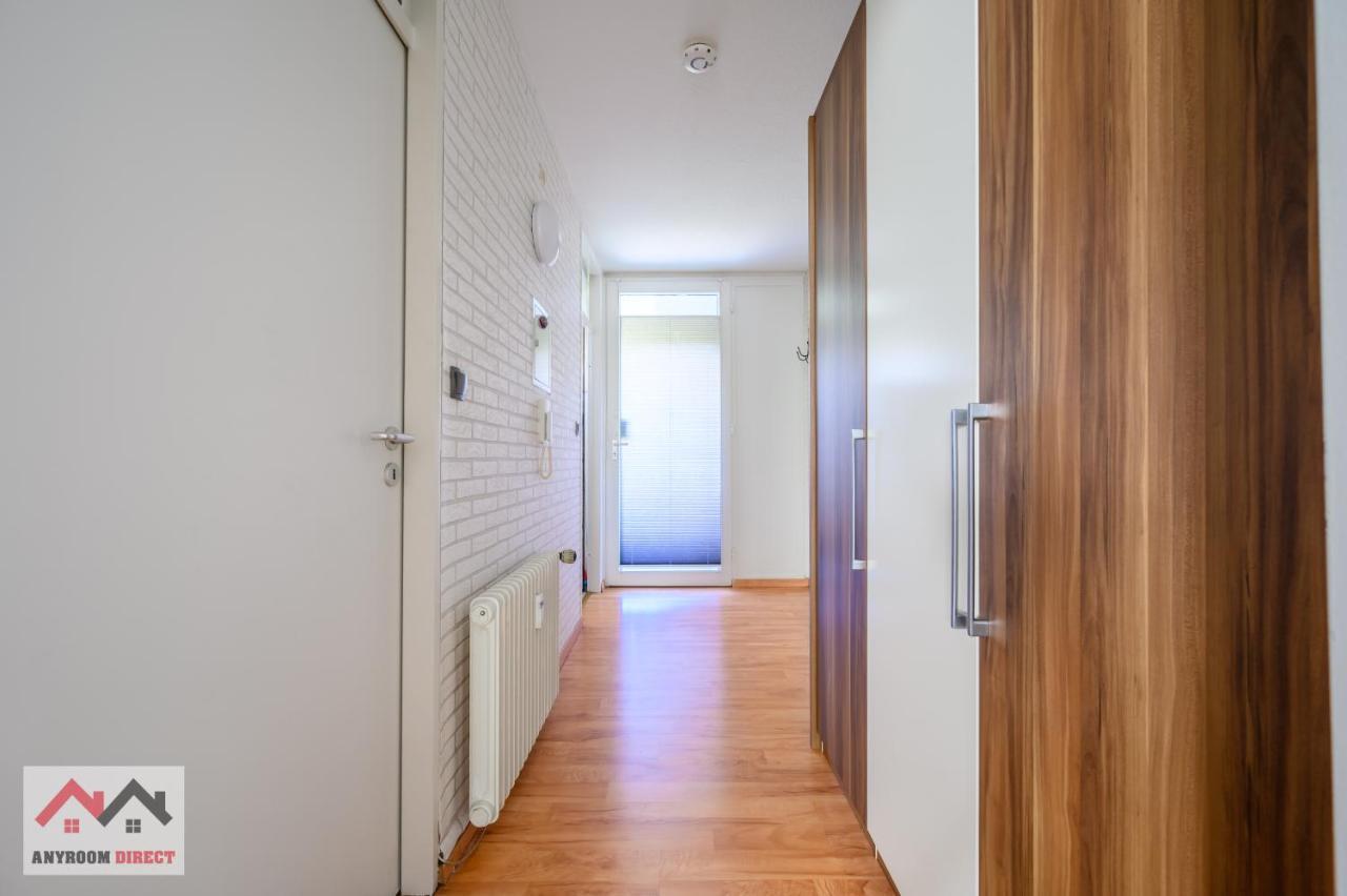 Anyroomdirect Private Apartments In Laatzen Near Hannover Exhibition Room Agency Exterior photo